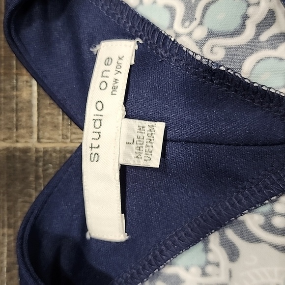 STUDIO ONE DRESS - Picture 5 of 6